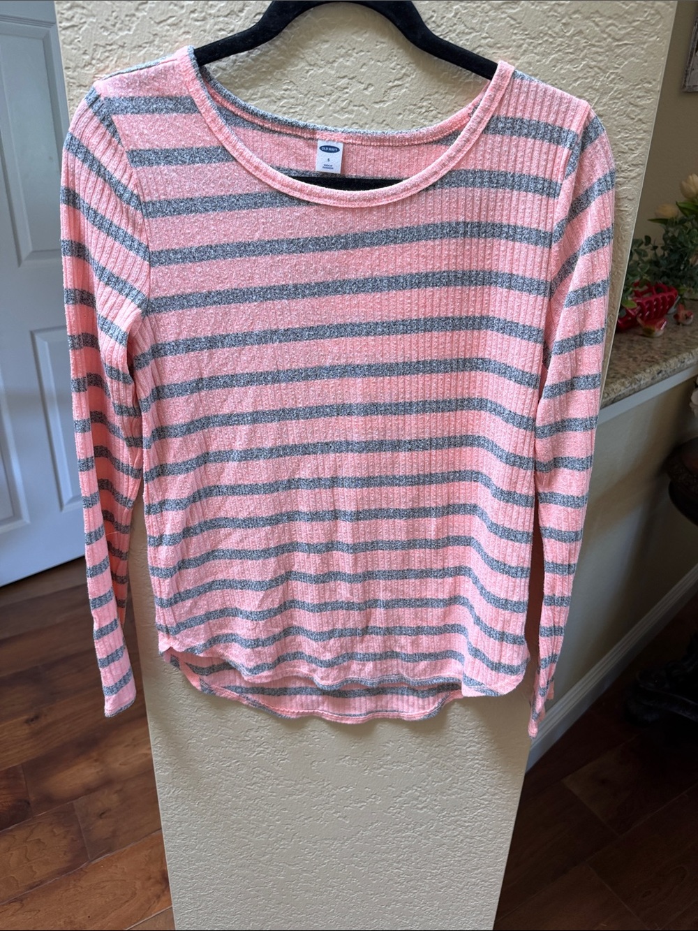 Old Navy Pink and Gray Striped Long Sleeve Tee